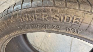 Neumático 305/35 R22