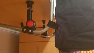 Trona portátil de mesa plegable 

