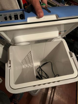 Nevera coche Orbegozo 12V/220V