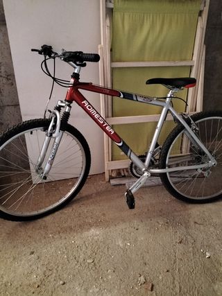 Bicicleta Híbrida Romester