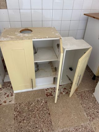 Muebles de cocina beige.