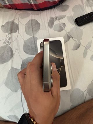 iPhone 16 Pro Max 256GB Plata