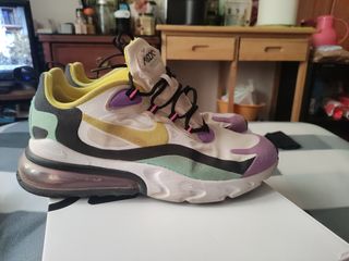 Zapatillas Nike Air React Beige y Morado