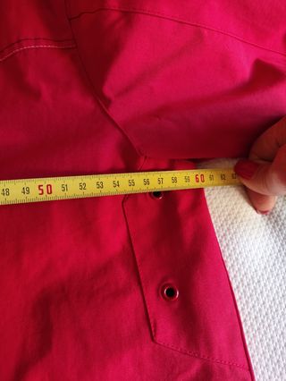 Cortavientos chico rojo