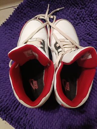 Deportivas Nike Air Flight Blancas y Rojas