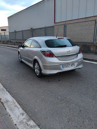Opel Astra 2009