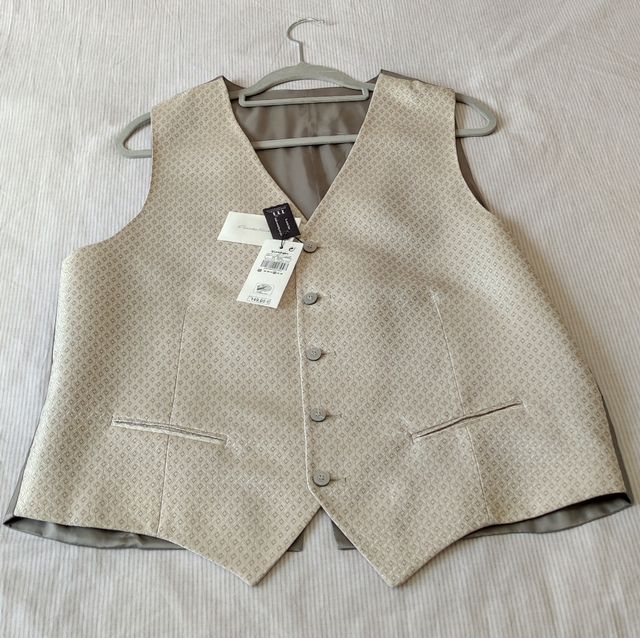 Nuovo elegante gilet da cerimonia, con etichette, in offerta