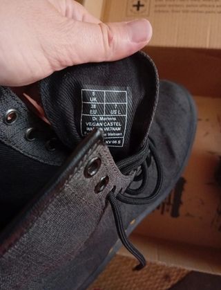 Botas Dr. Martens Veganas Grises