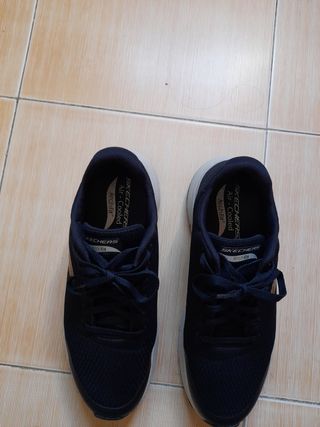 Zapatillas Skechers Arch Fit Azul.