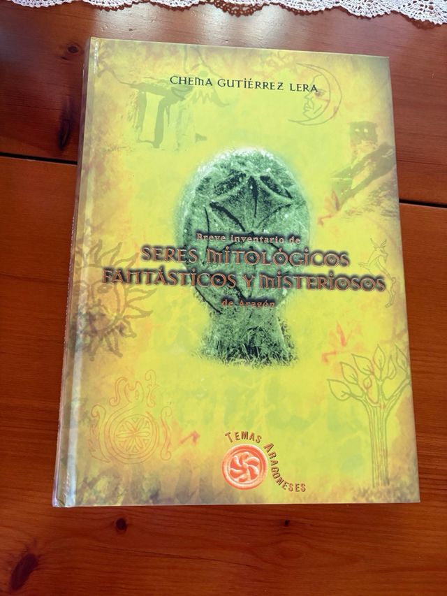 - Mil años de cuentos de miedo y mitología