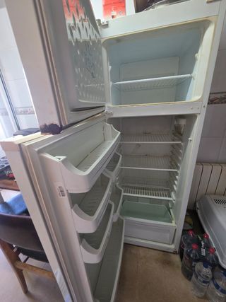 Nevera combi con congelador