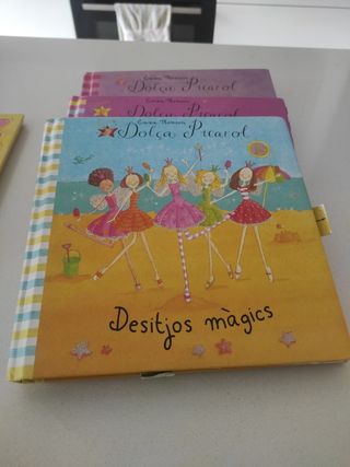 Secrets i sorpreses (Catalan Edition)