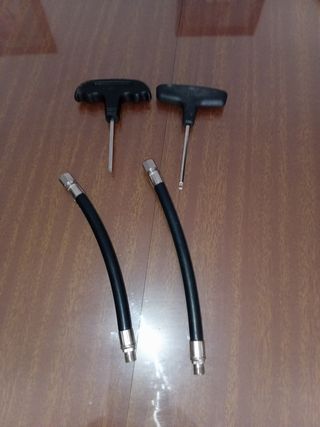 Llaves Allen T y Mangueras Neumáticas para patinet