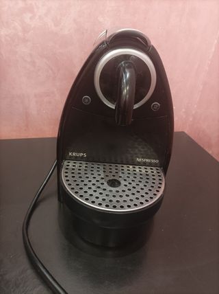 Cafetera Krups Nespresso Negra