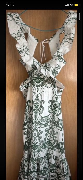 Vestido Zara blanco con estampado verde