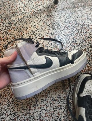 Zapatillas Nike Jordan Negras y Blancas