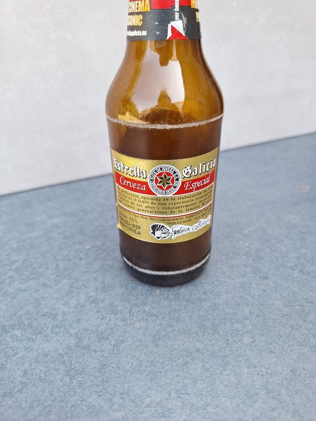 Botella Estrella Galicia Especial 2002