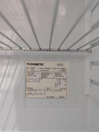 Nevera Dometic trivalente 