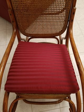 Copri cuscino e cuscino interno in cotone rosso