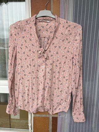 Blusa floral rosa Mango Talla XS