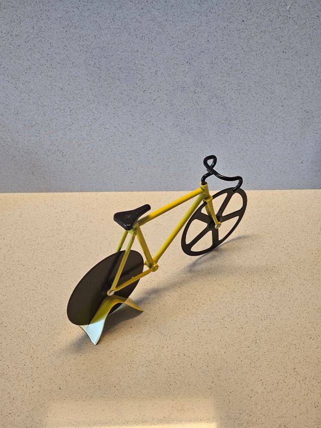 The Fixie cortador de pizza DOIY