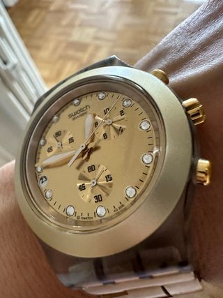 Exclusivo Reloj Swatch Irony Dorado y Transparente