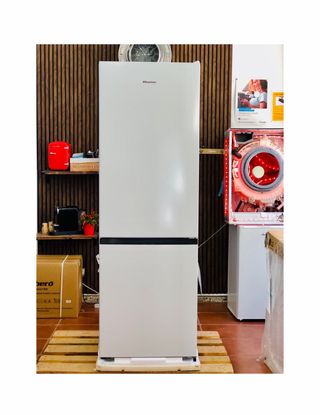 Frigorífico Hisense No Frost 179x60cm en FRIGOMARK