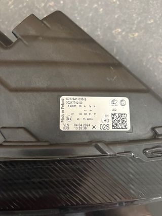 Faro Derecho Skoda Karoq 2021-