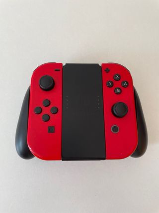 Nintendo Switch Roja + 3 Juegos Mario
