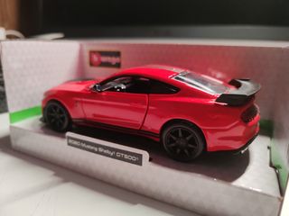 Ford Mustang Shelby GT500 1:32 Burago