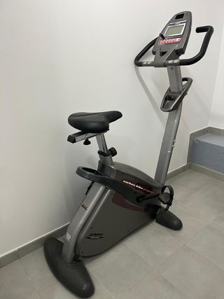 Bicicleta Estática Eléctrica BH Fitness.