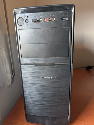 Ordenador de sobremesa PC
