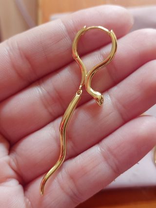 Pendientes aro serpiente dorado plata