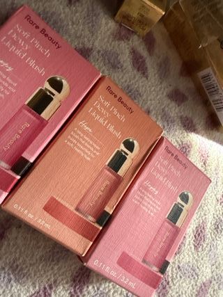 Rare Beauty Soft Pinch Dewy Liquid Blush - Happy