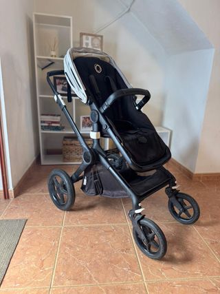 Bugaboo Fox 2 Silla de Paseo + Cuco + Complementos
