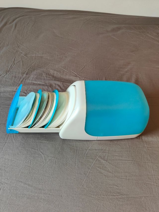 Porta CDs dispensador azul