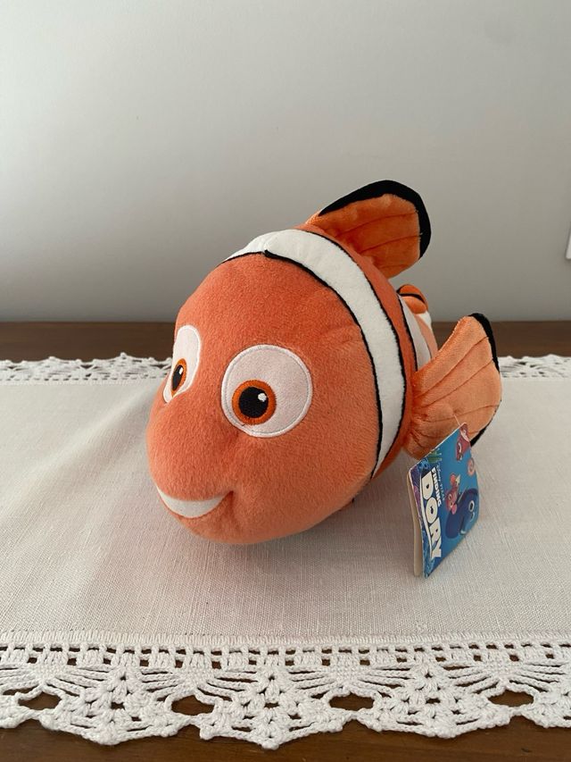 Peluche grande Nemo Finding Dory 30cm