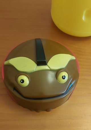 Bote vacío Cola Cao Forum