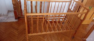 Cuna de madera