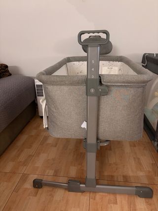 Bañera/cambiador, cuna nido y minicuna de madera