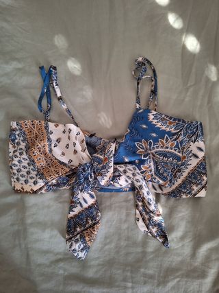 Top estampado estilo pañuelo