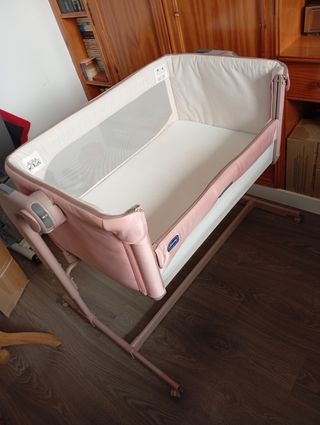 SOLO VENTA EN MALAGA CAPITAL.
Minicuna Chicco rosa
