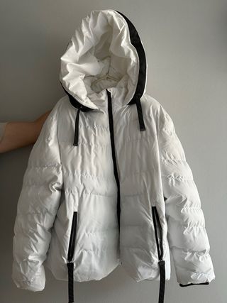 Chaqueta Anorak Blanca con Capucha