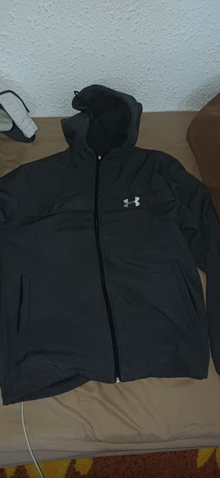 Sudadera Under Armour Negra con Capucha