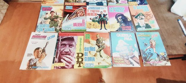 25 comic antiguo de bolsillo.