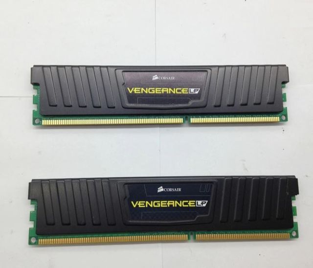 4Gb Ram Corsair DDR3, 1600MHz