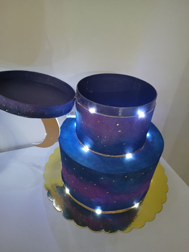 Torta scenografica scatola contenitore