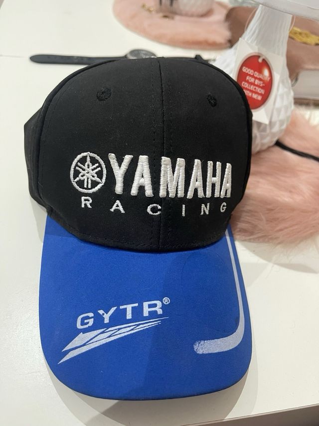 Gorra Yamaha Racing Negra y Azul