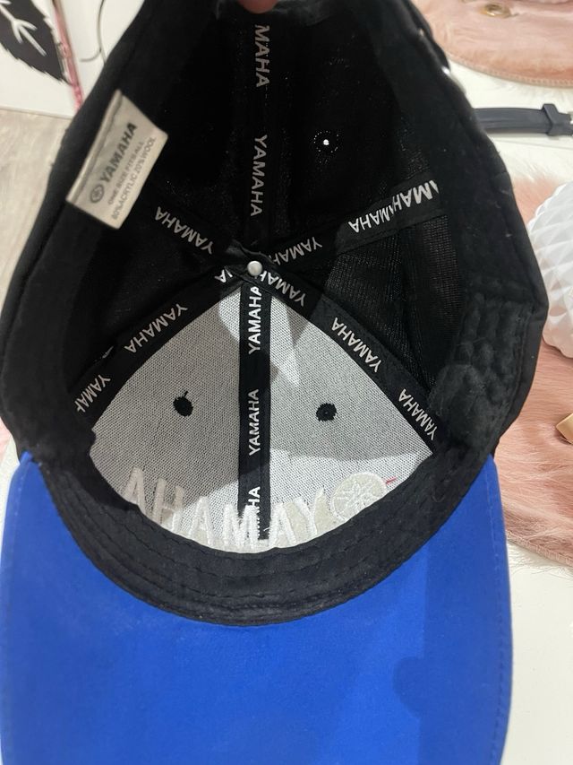Gorra Yamaha Racing Negra y Azul