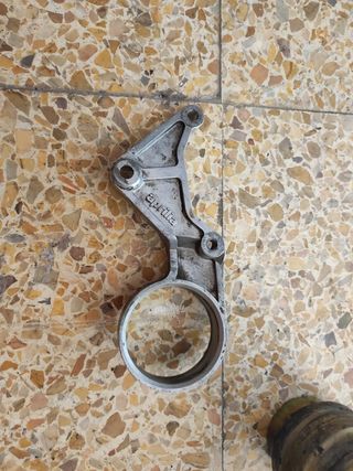 Porta pinza freno trasero Derbi GPR 75